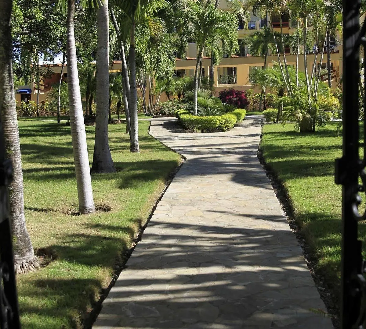 Hotel Garden Condos El Batey